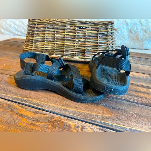 LIKE NEW*  CHACO Z/2 Classic Women’s Sandals Size 6 - Picture 9 of 9